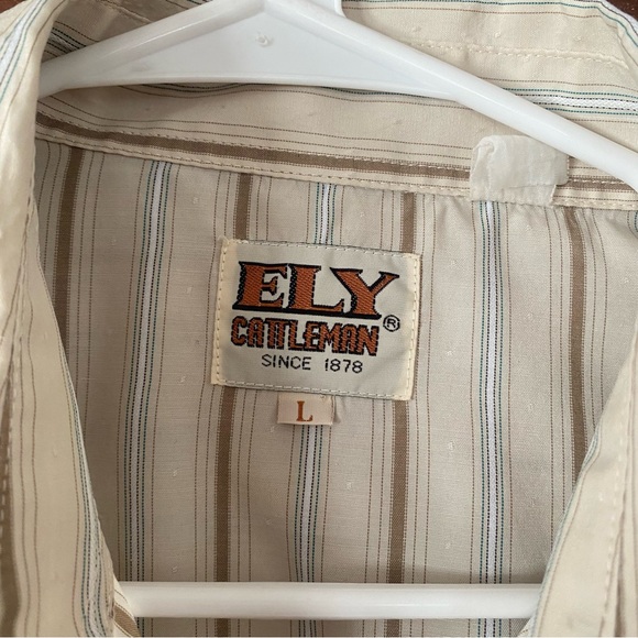 Ely Cattleman Cropped Shirt - Picture 4 of 6